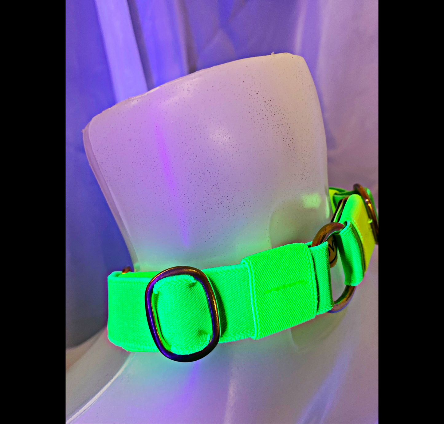 TRIUMPH UV Tie