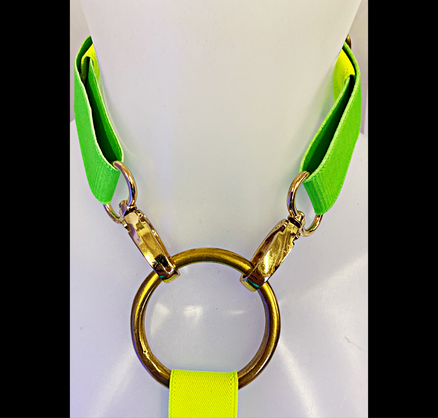 TRIUMPH UV Tie